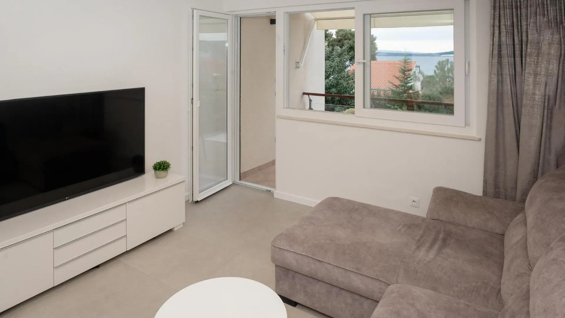 Amazing Home In Kastel Stafilic Kastela 0*,
